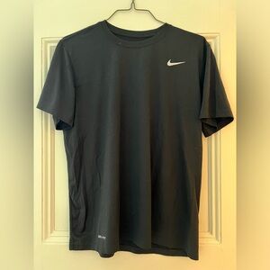 Nike Men's Black T-Shirt